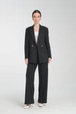 Siyah Çizgili Desen Bol Paça Pantolonlu Kadın Takım Elbise