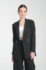 Siyah Çizgili Desen Bol Paça Pantolonlu Kadın Takım Elbise - Görsel 4