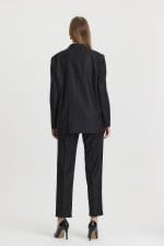 Siyah Cep Detaylı Takım Elbise - Görsel 6